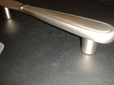 Möbelgriff Messer